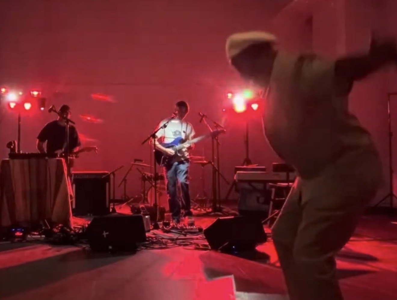 Crowd Catches the Fluenza